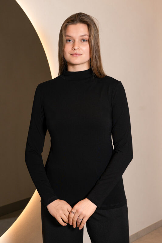 SHIRT WITH NECK