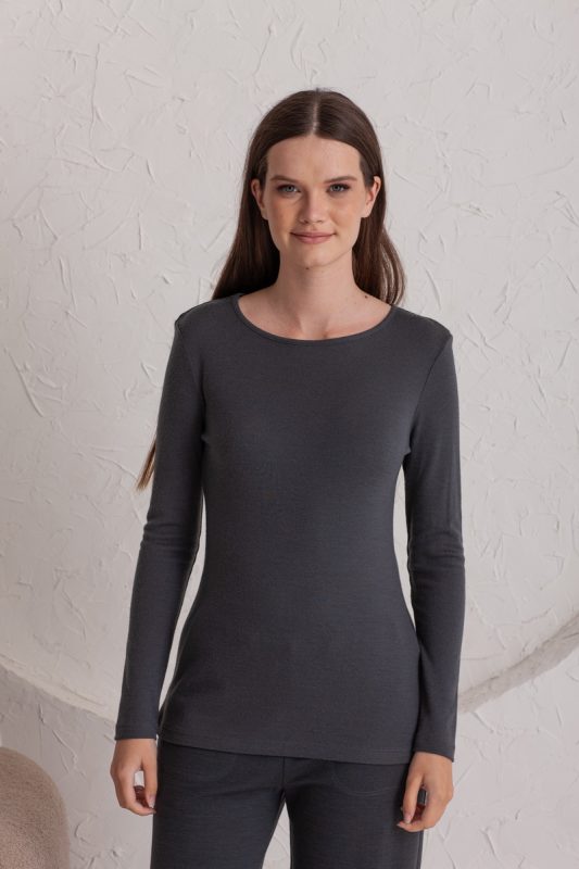 MOTERIŠKA PALAIDINĖ 100% MERINO VILNA